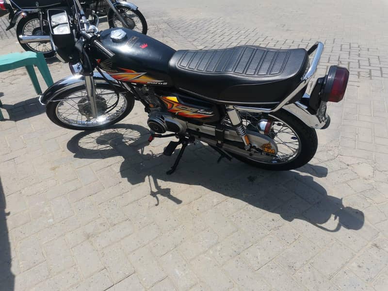 cb 125 0
