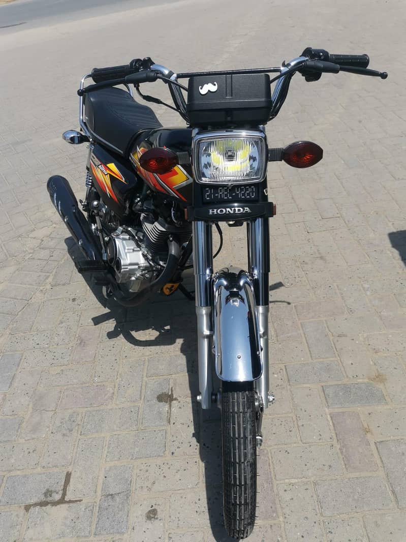 cb 125 2
