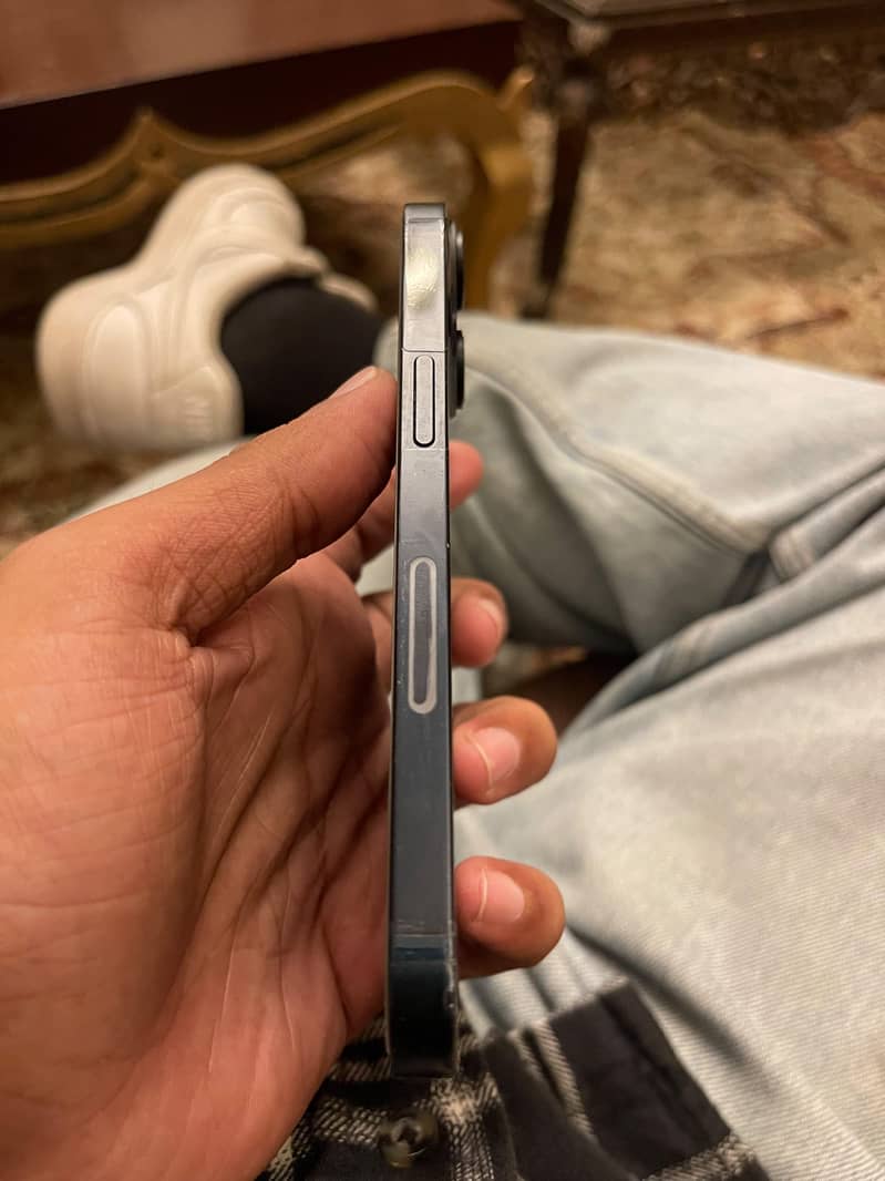 Apple iPhone 14 1