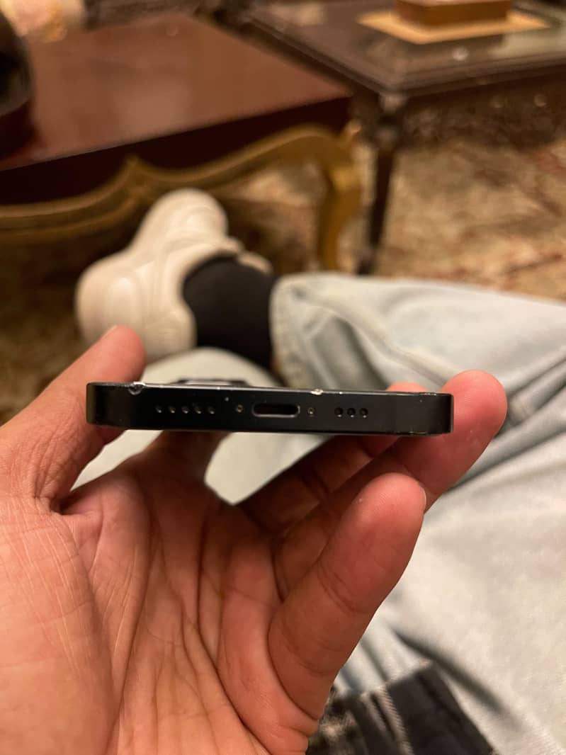 Apple iPhone 14 5
