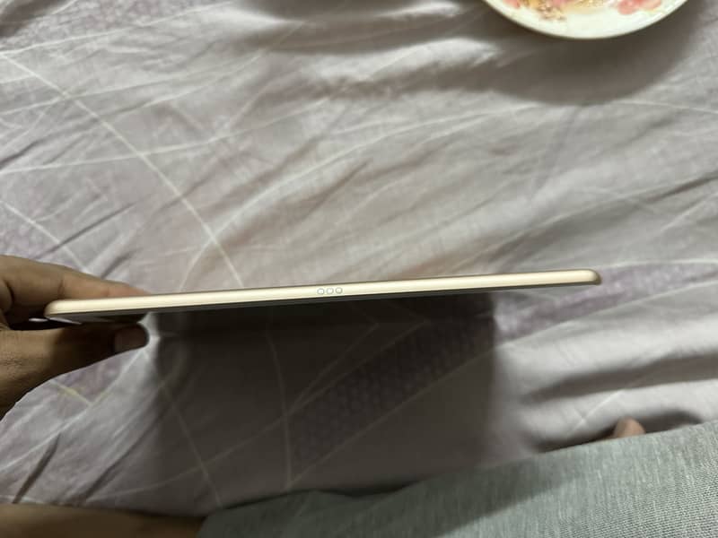 ipad 8 128 GB 4
