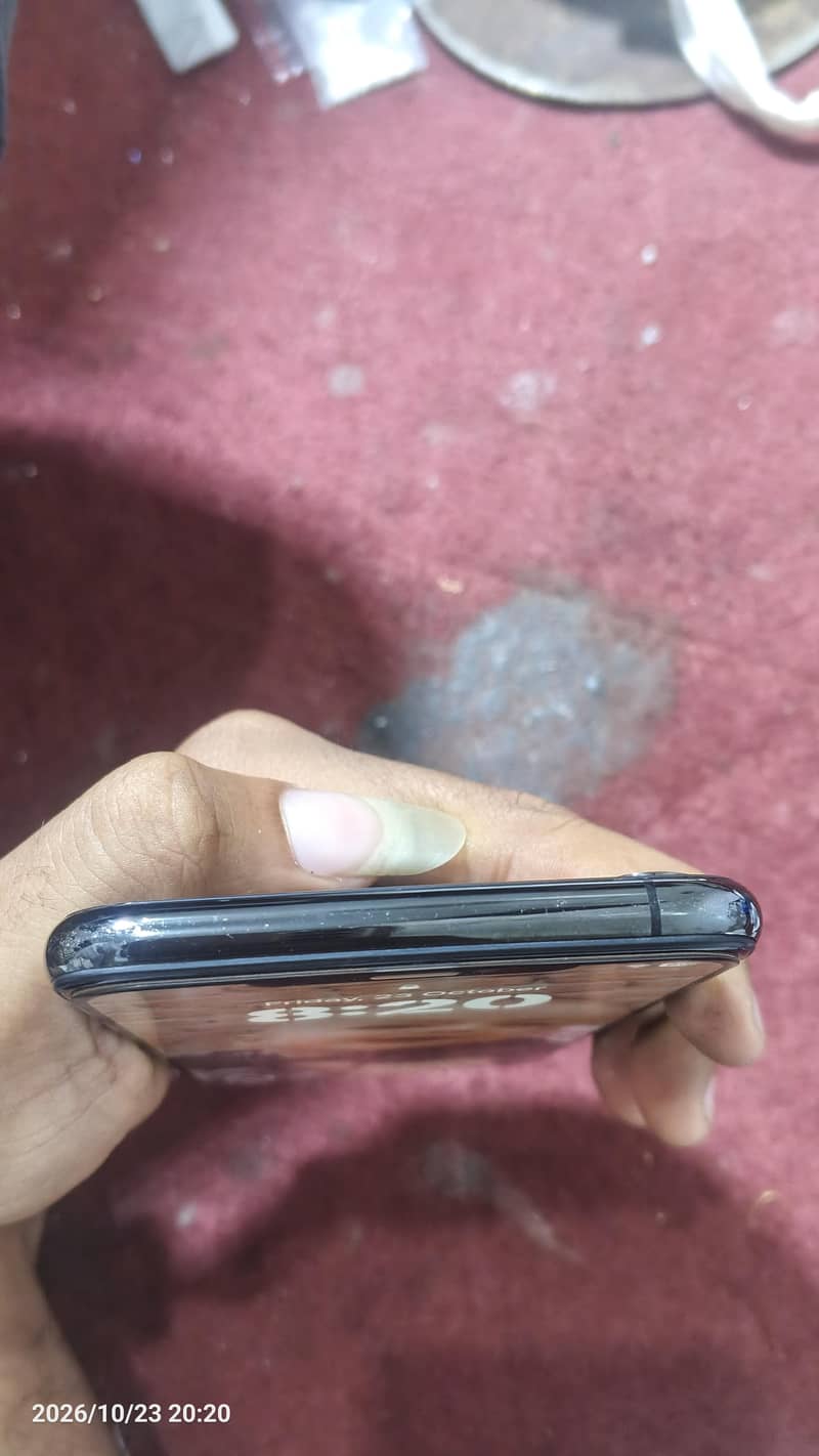 Apple iPhone XS Max 1