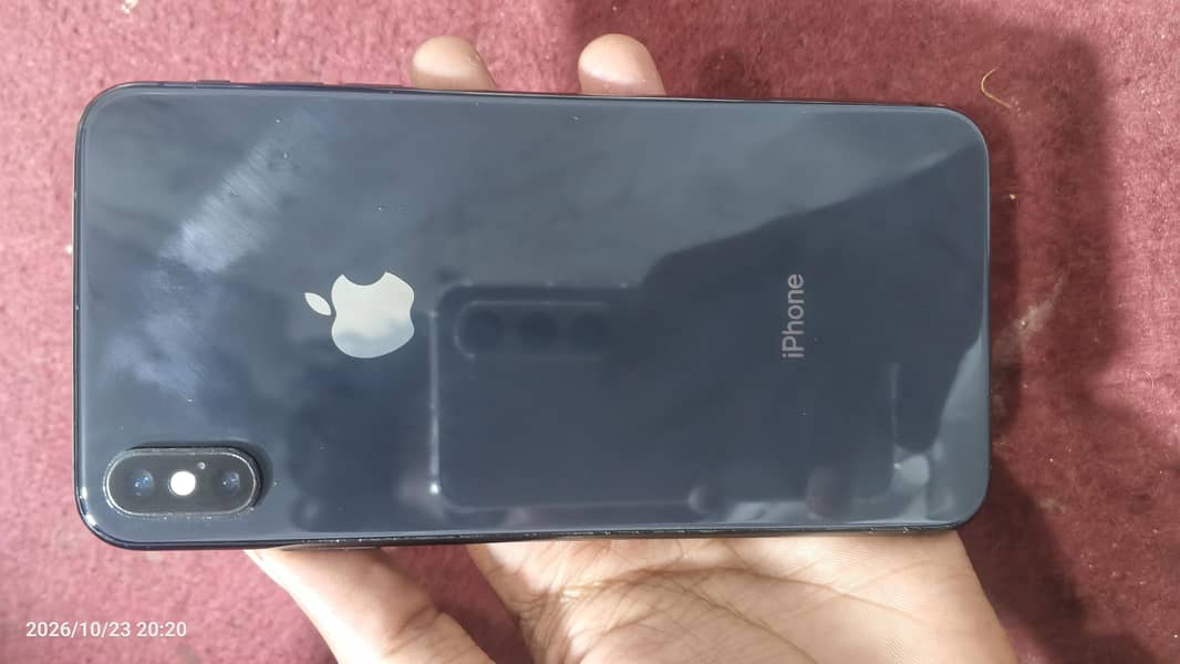 Apple iPhone XS Max 5