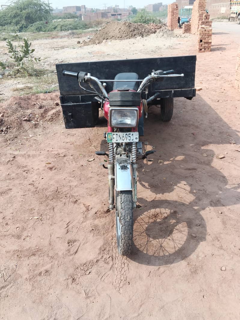 Loder Riksha 0