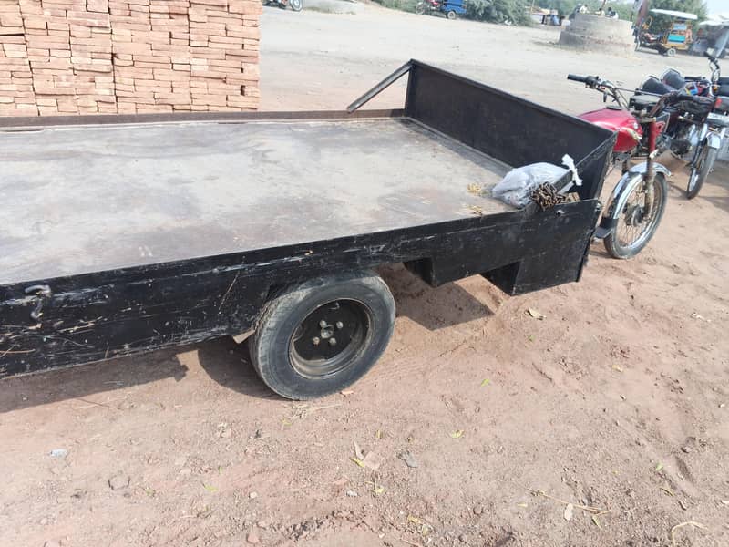 Loder Riksha 4