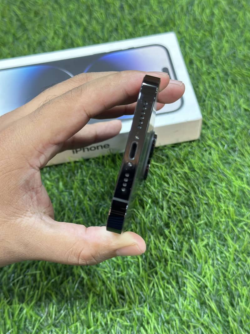 Apple iPhone 14 Pro Max 3