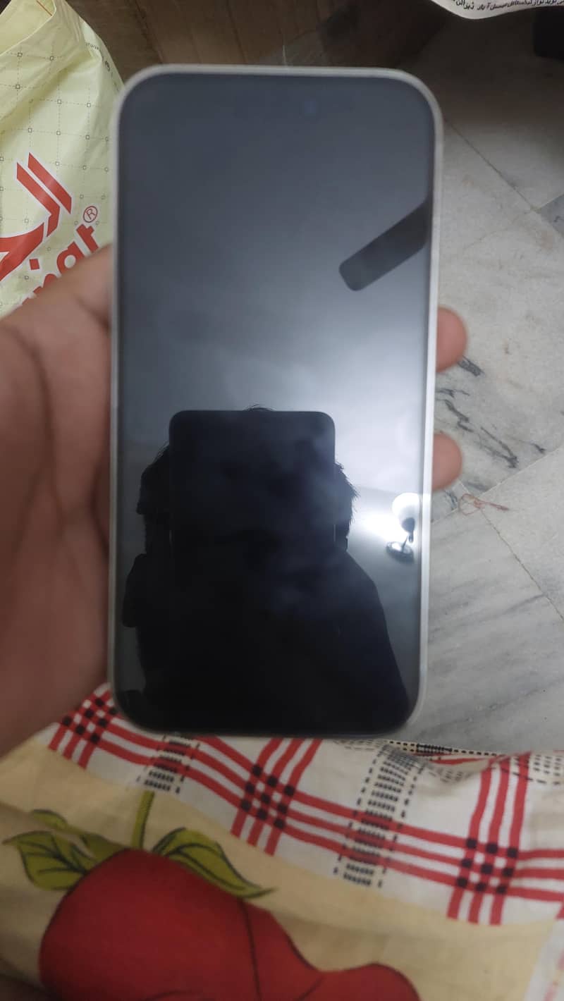 Apple iPhone 14 Pro 1