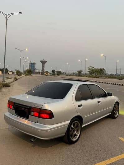 NISSAN SUNNY SUPER SALOON UK IMPORT 1998 Modal 2000 Import Sunrof AC