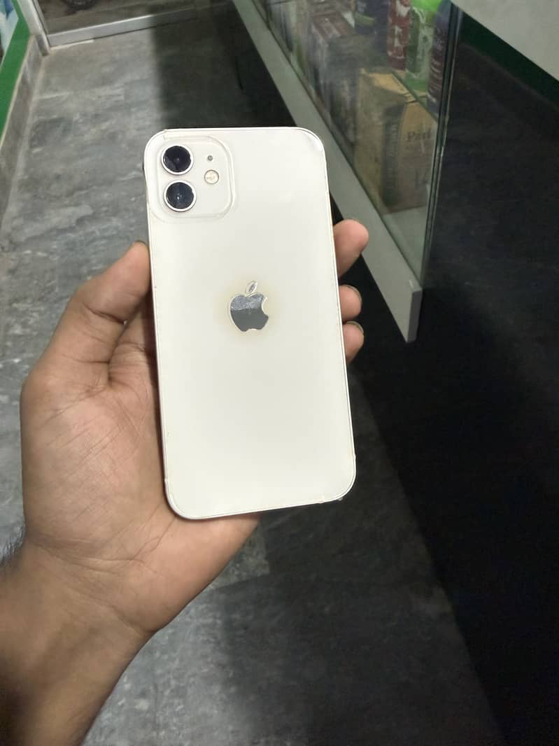 Apple iPhone 12 2