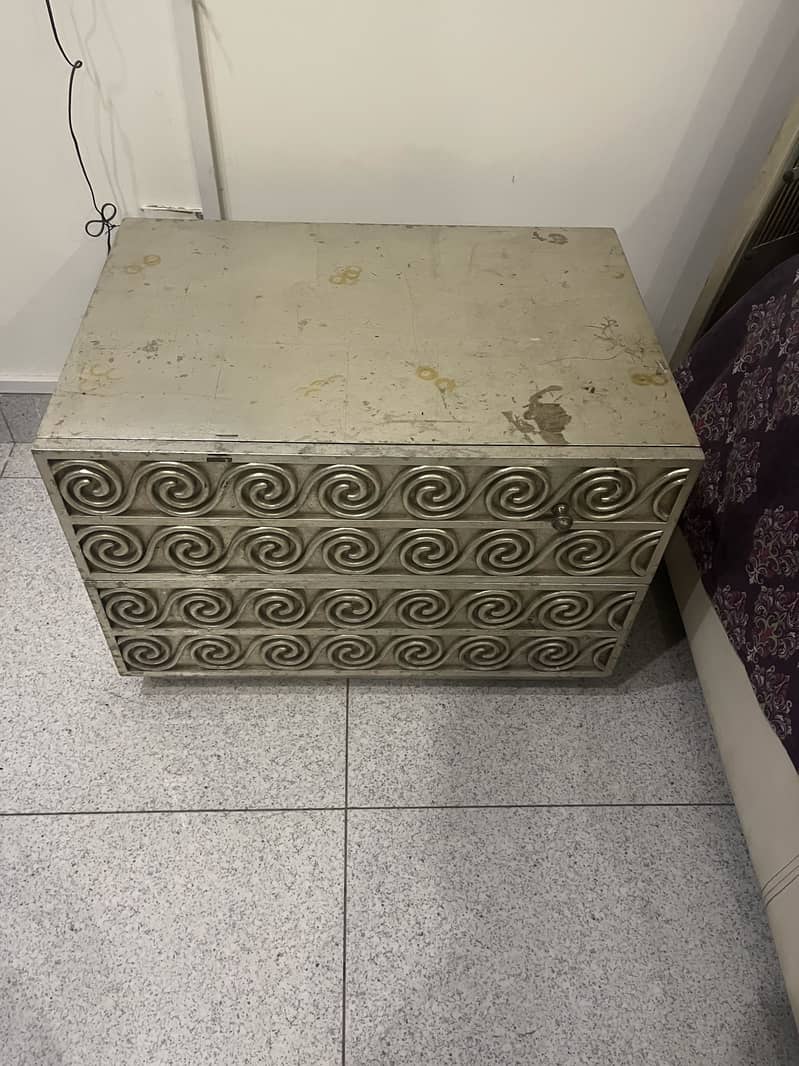 Bed without mattress 0
