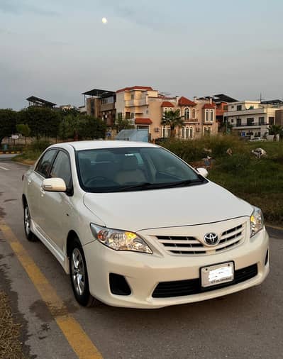 Toyota Corolla GLI 2013.