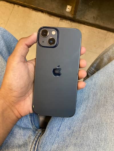 Apple iPhone 13