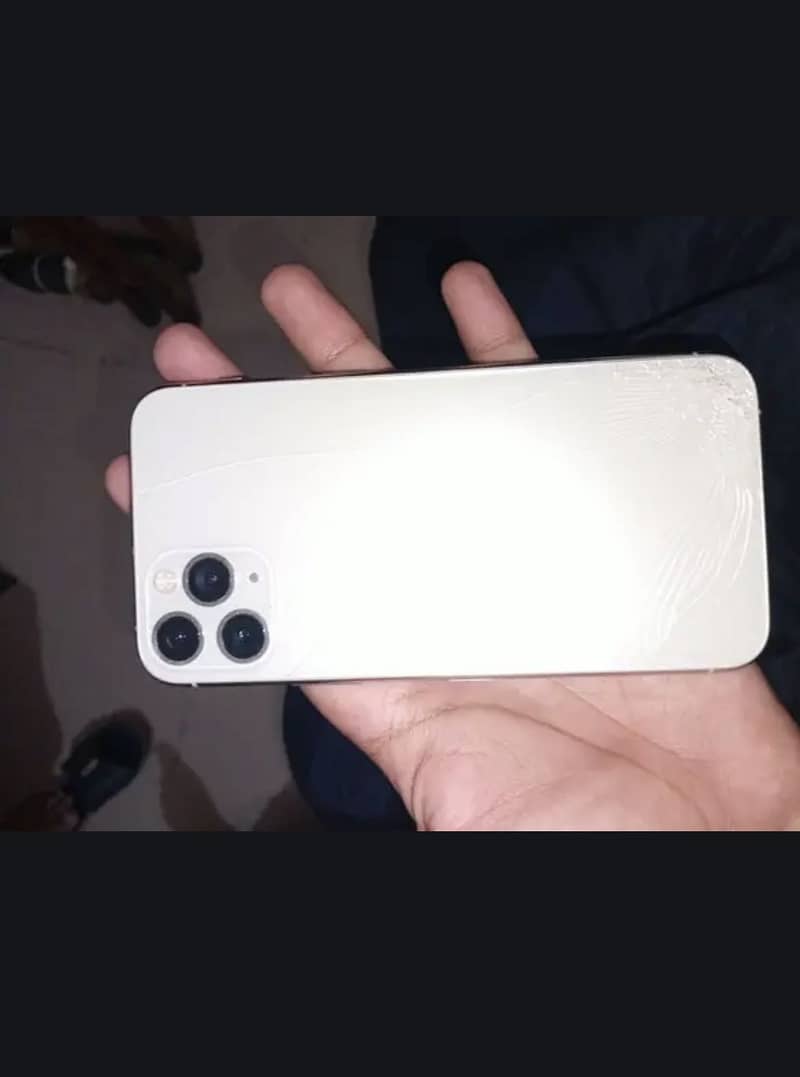 Apple iPhone 11 Pro 3