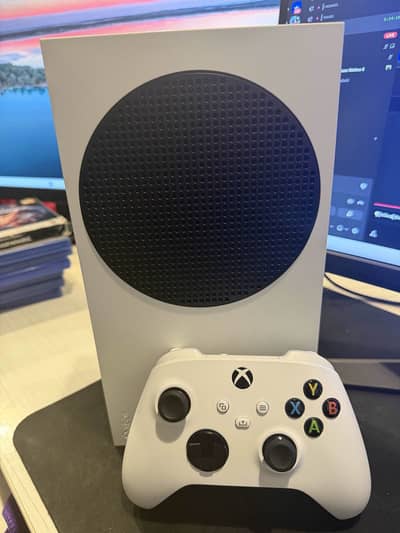 Xbox Series S 512 GB Orignal Wireless Controller & Power + HDMI Cable