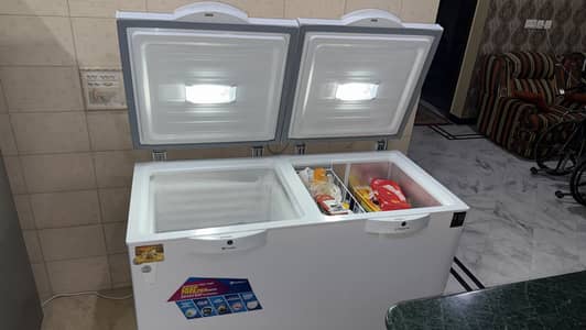 Dawlance Double Door Deep Freezer Inverter – Excellent Condition