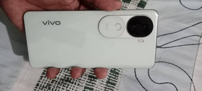 Vivo V40e 5g all ok 10by9 condition