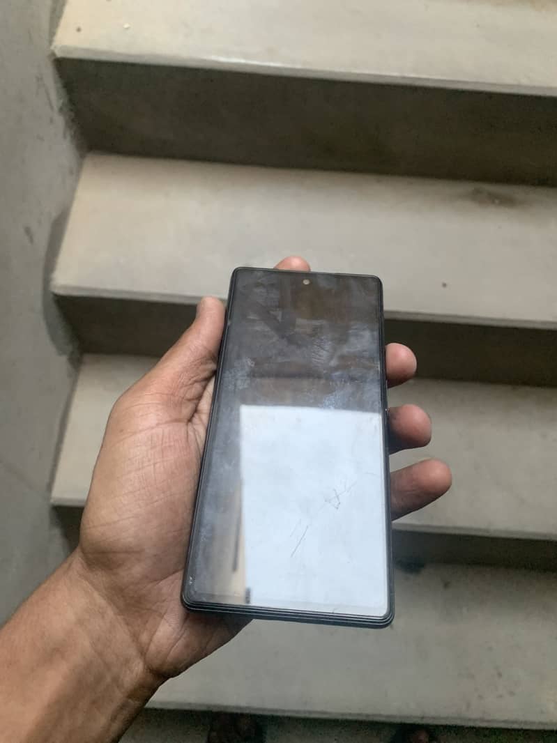 Google pixel 6A 8