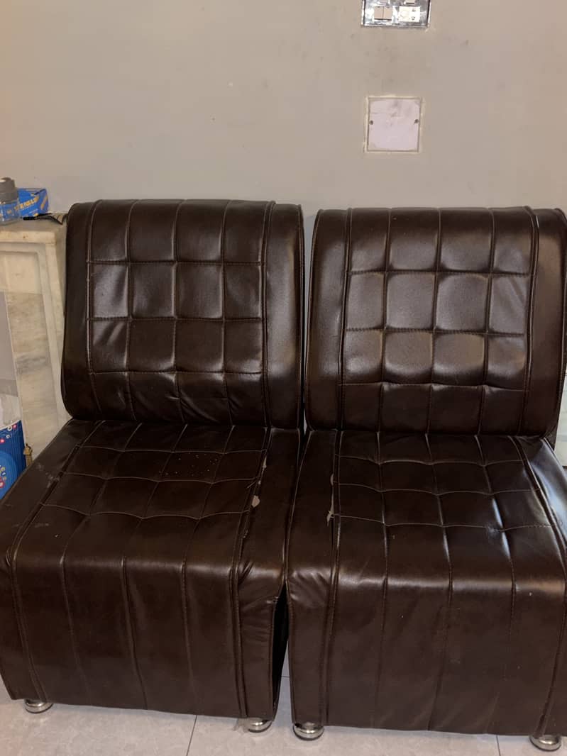 Sofa in good condition 0