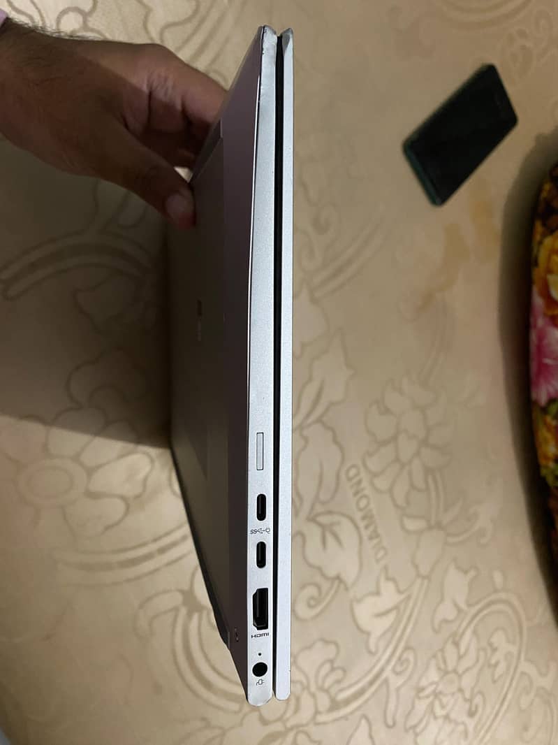 HP Elite Book 11