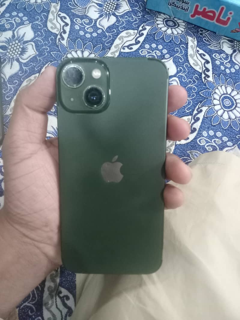 Apple iPhone 13 0