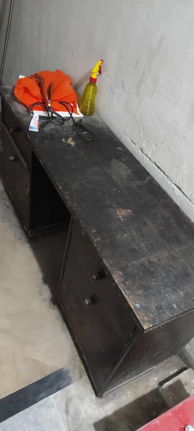 wood table