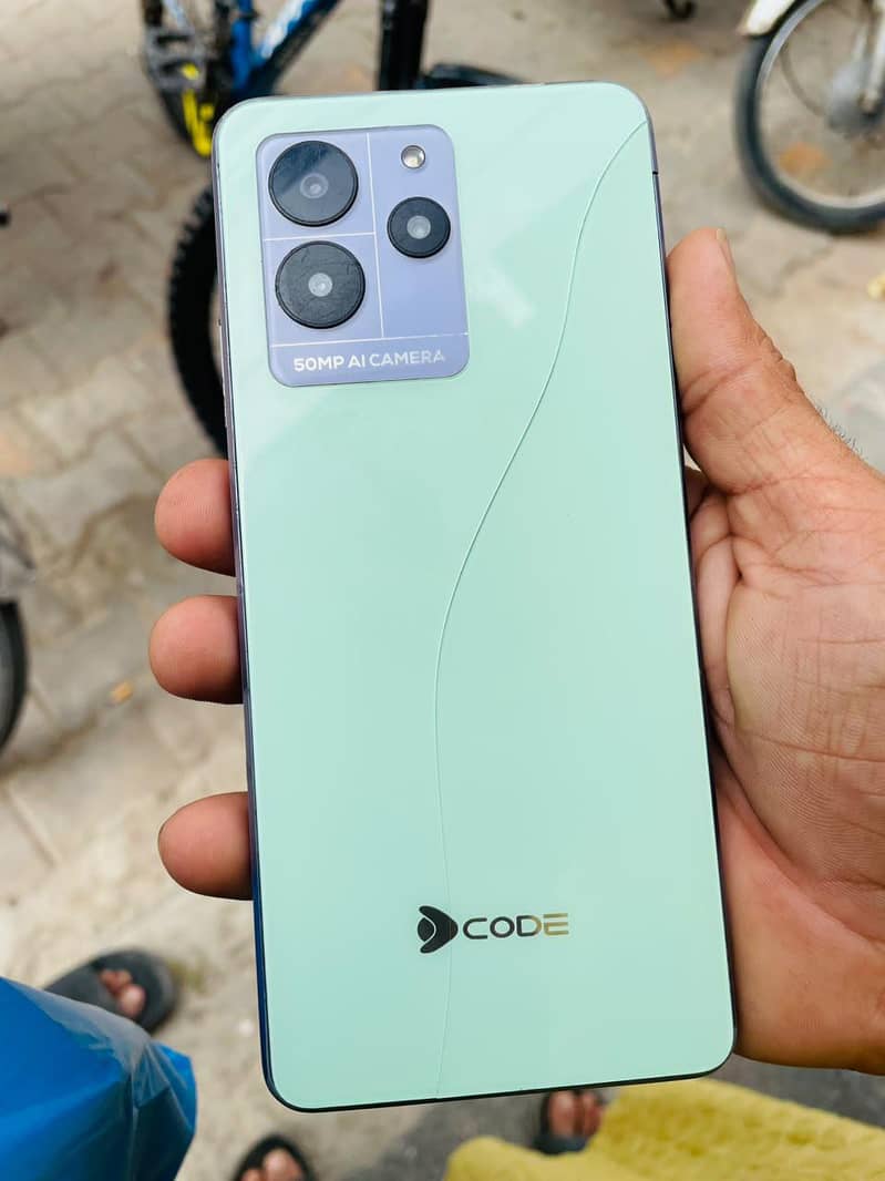 Dcode Bold 3 0