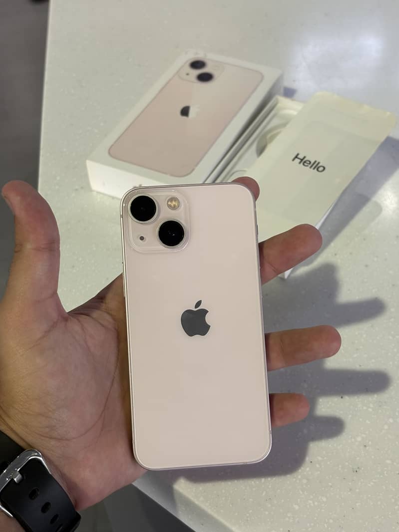 Apple iPhone 13 1