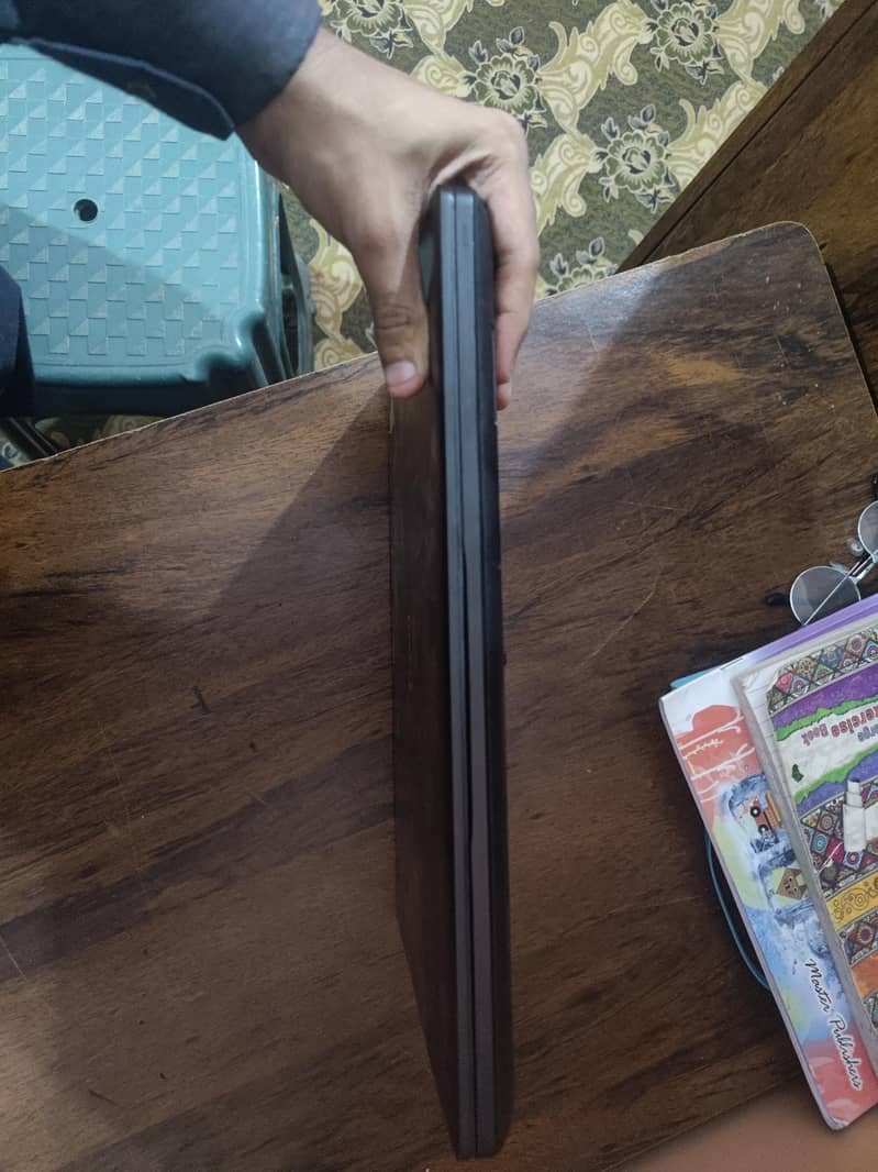 Laptop Dell 4