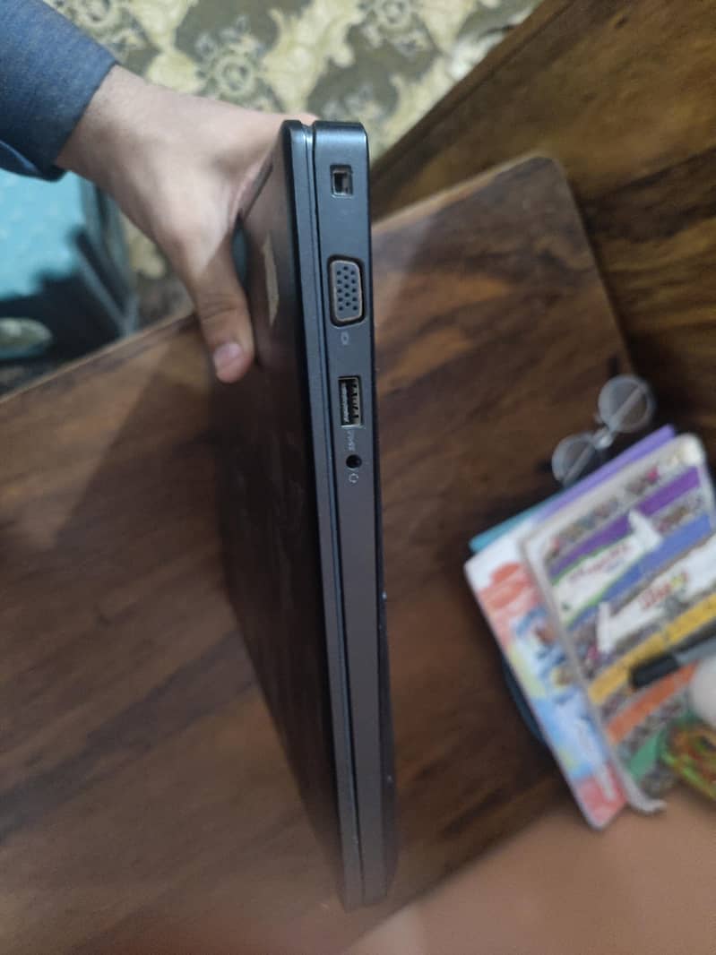 Laptop Dell 5