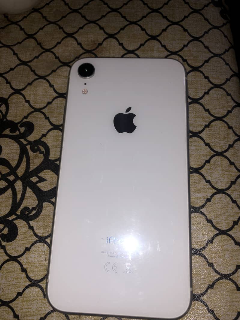 Apple iPhone XR 0