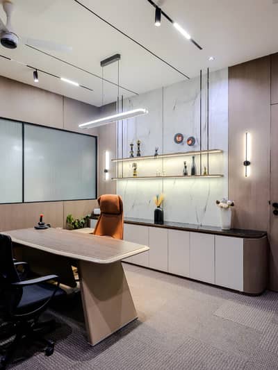 Beautiful Luxury Furnished Office Available For Rent