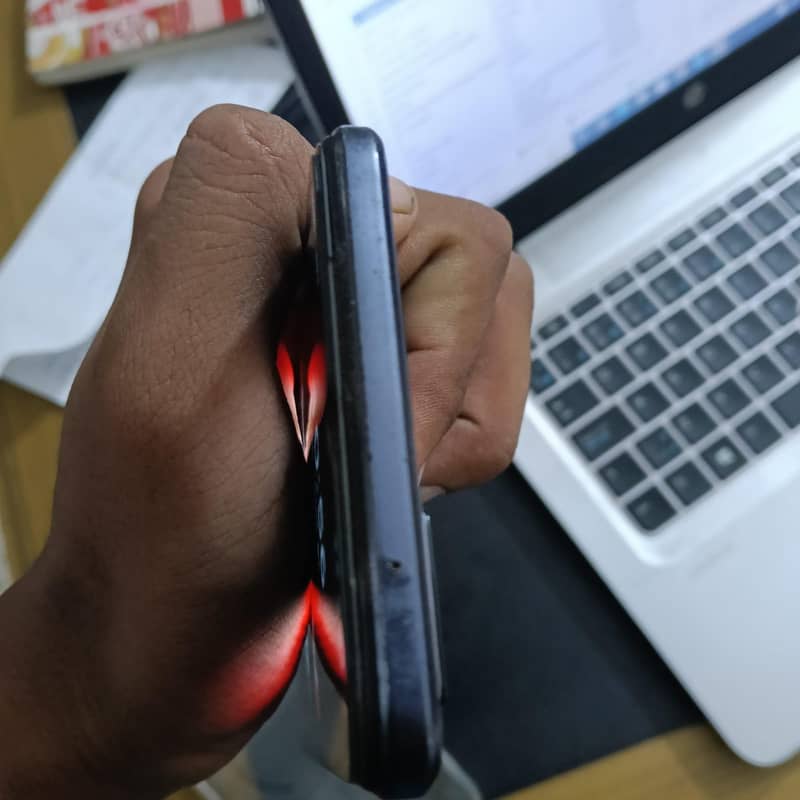 Vivo V21 2