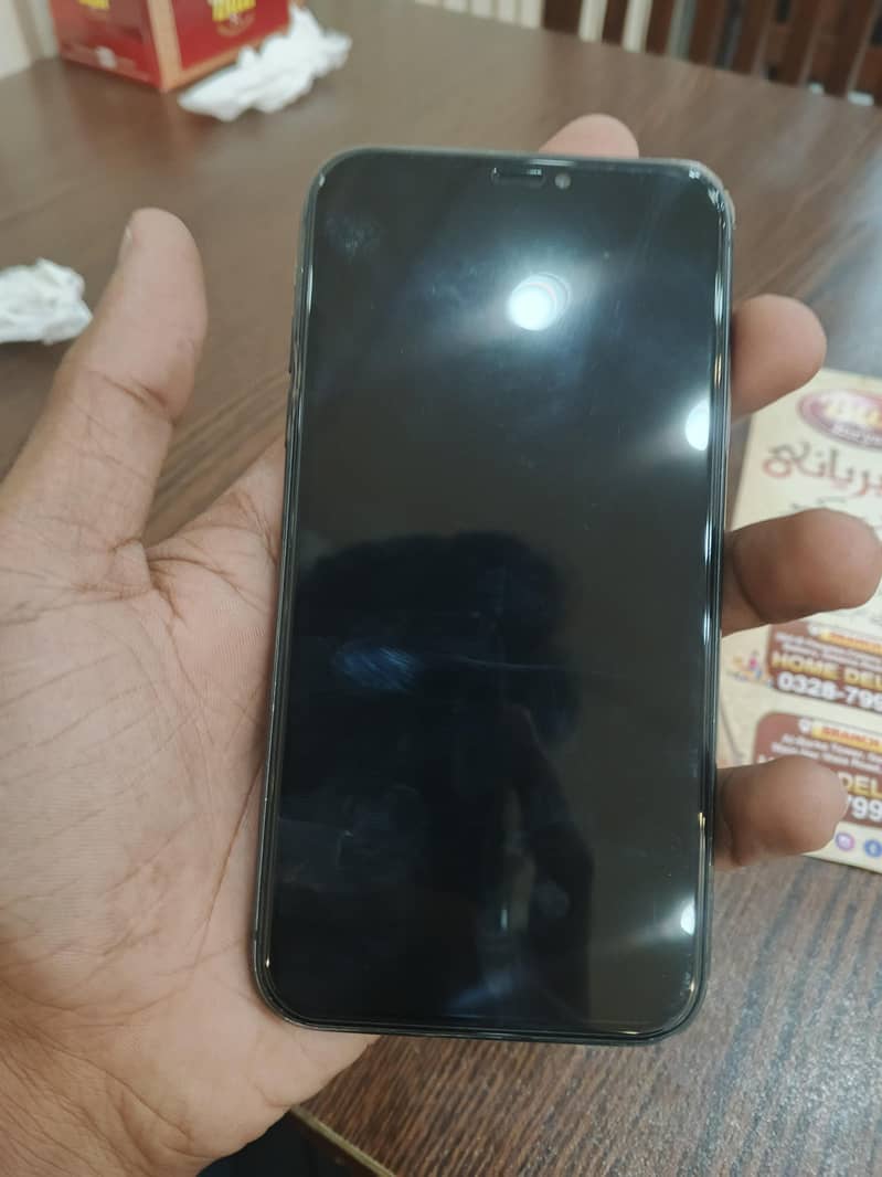Apple iPhone 11 5