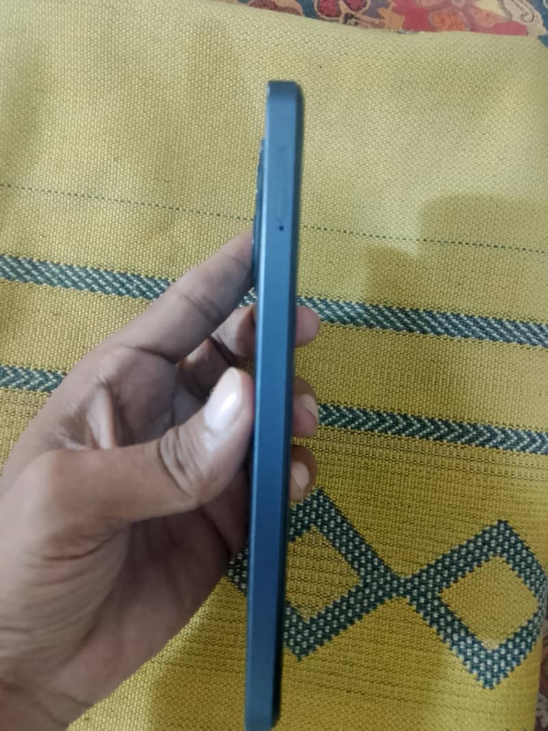 Tecno Spark Go 2
