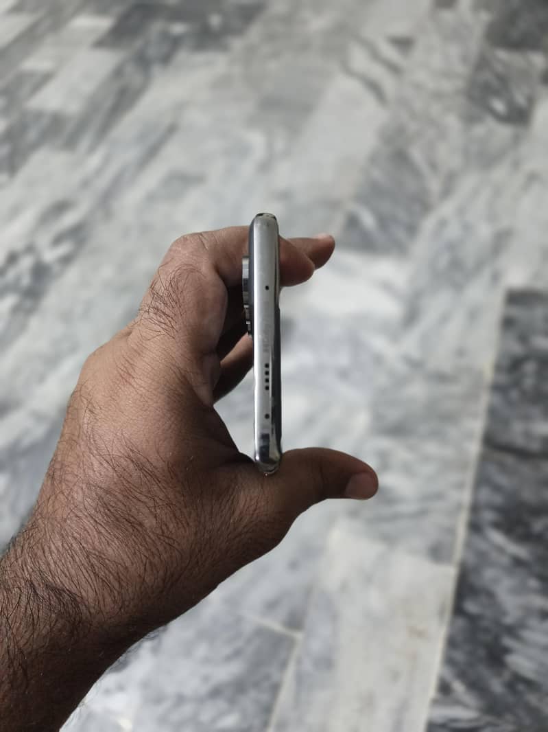 Tecno CAMON 40 Pro 6
