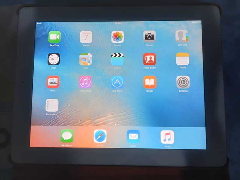 iPad 2 is for selling 2