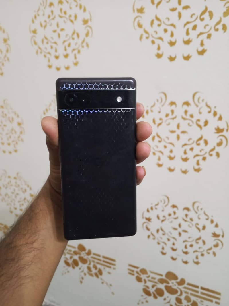 Google Pixel 6a 1