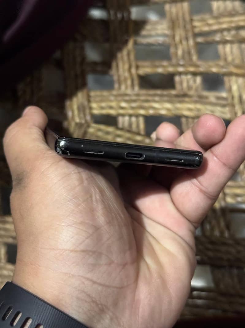 Google Pixel 6a 5