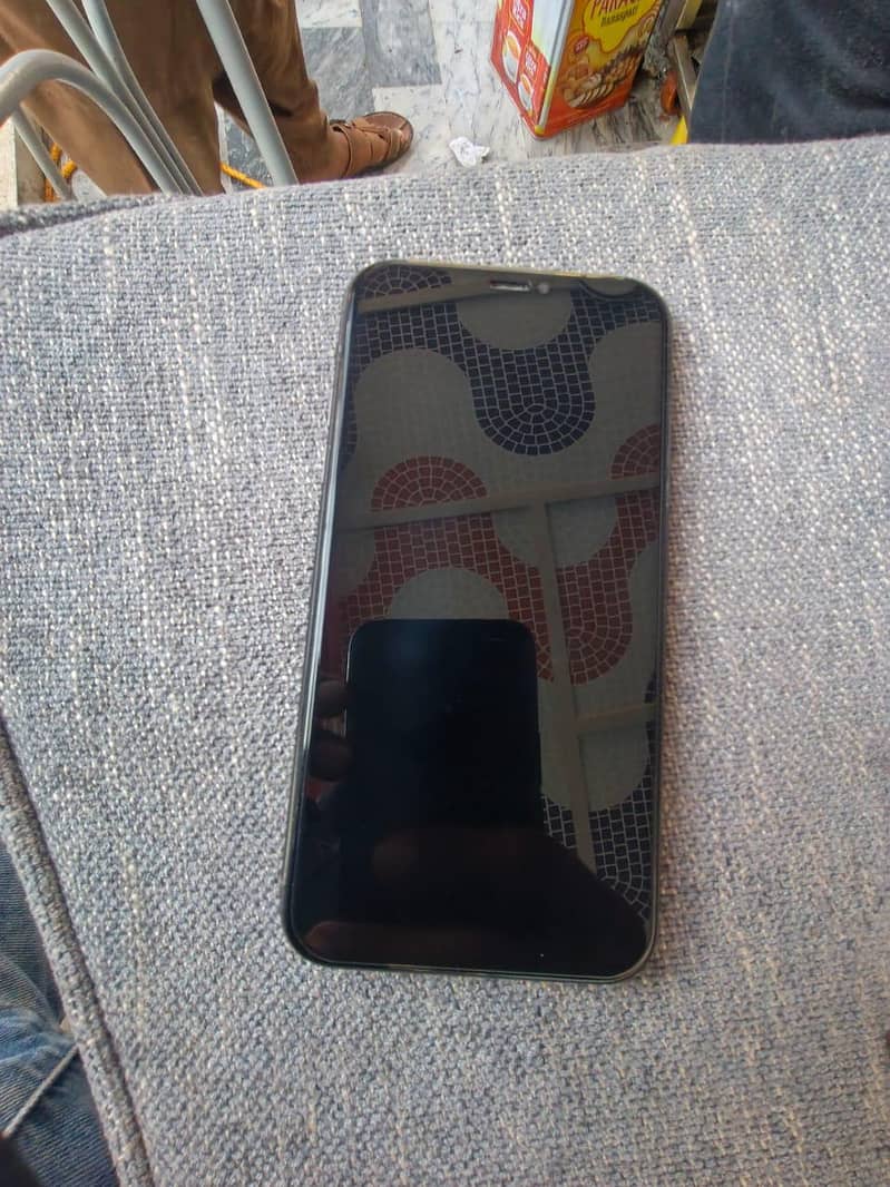 Apple iPhone 11 2