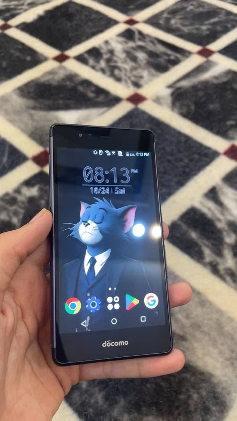Arrows Docomo 8