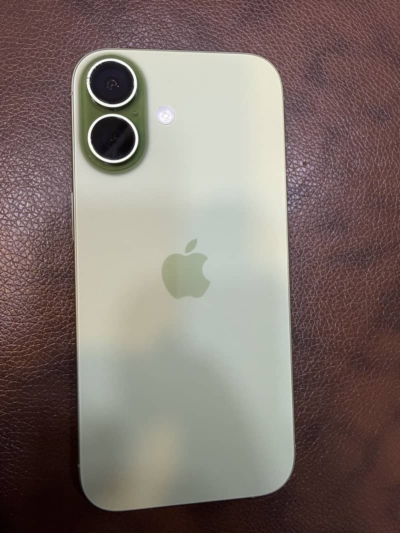 Apple iPhone 17 0