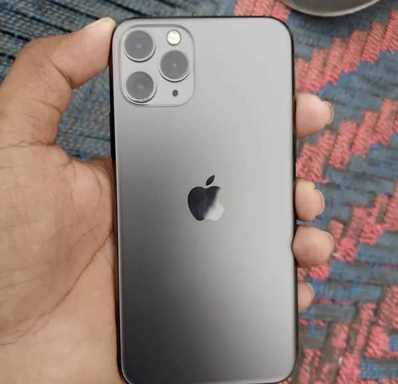 Apple iPhone 11 Pro 1