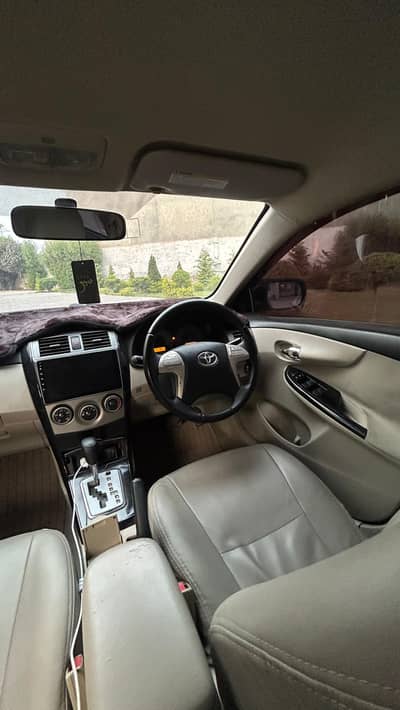 Toyota Corolla Altis Cruisetronic 2011