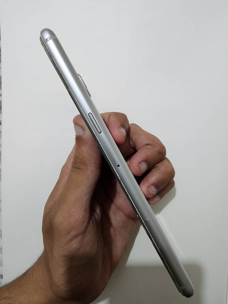 Samsung Mobile C5 4