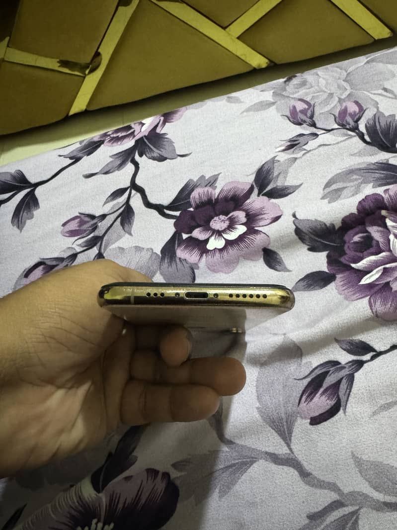 Apple iPhone XS 2