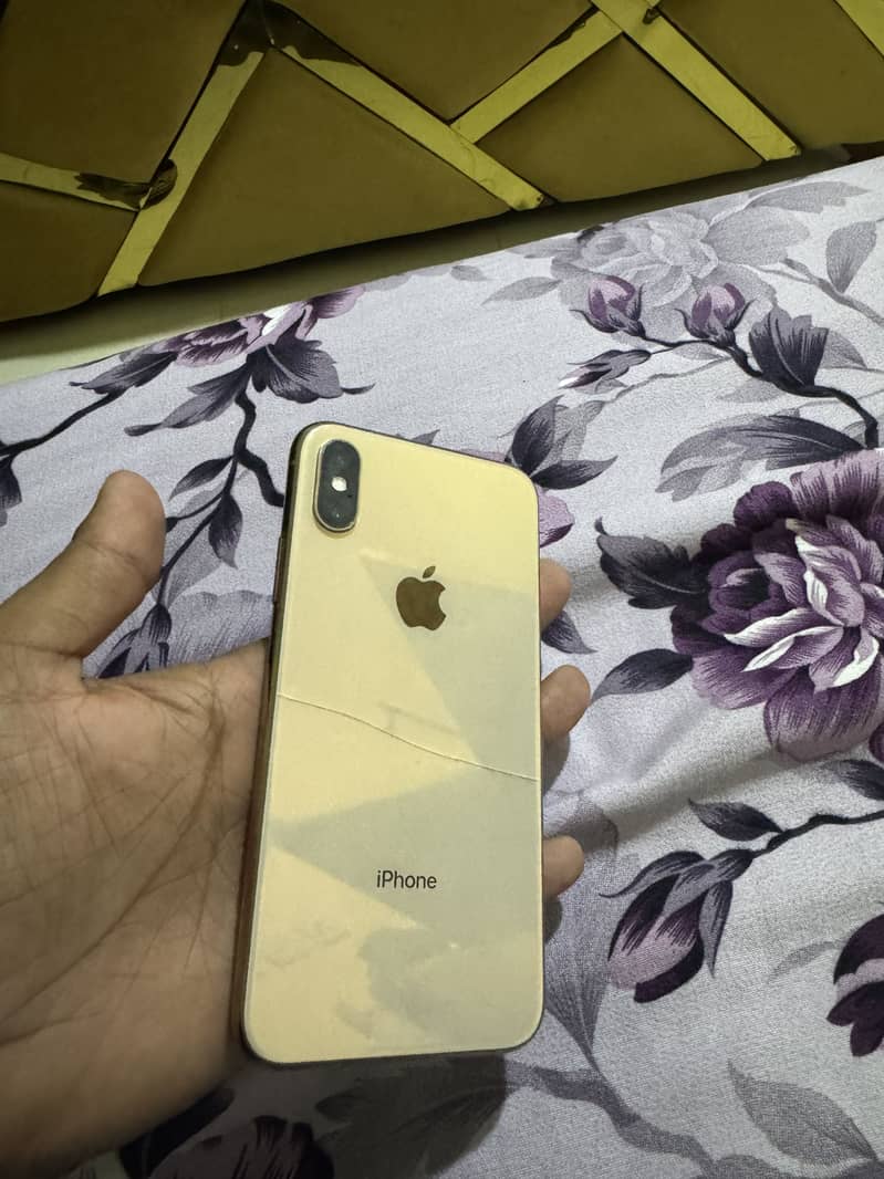 Apple iPhone XS 3