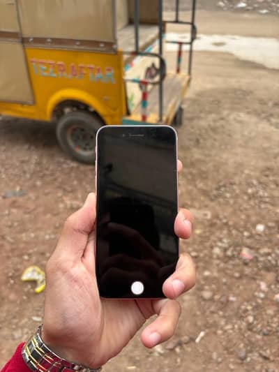 Apple iPhone 7