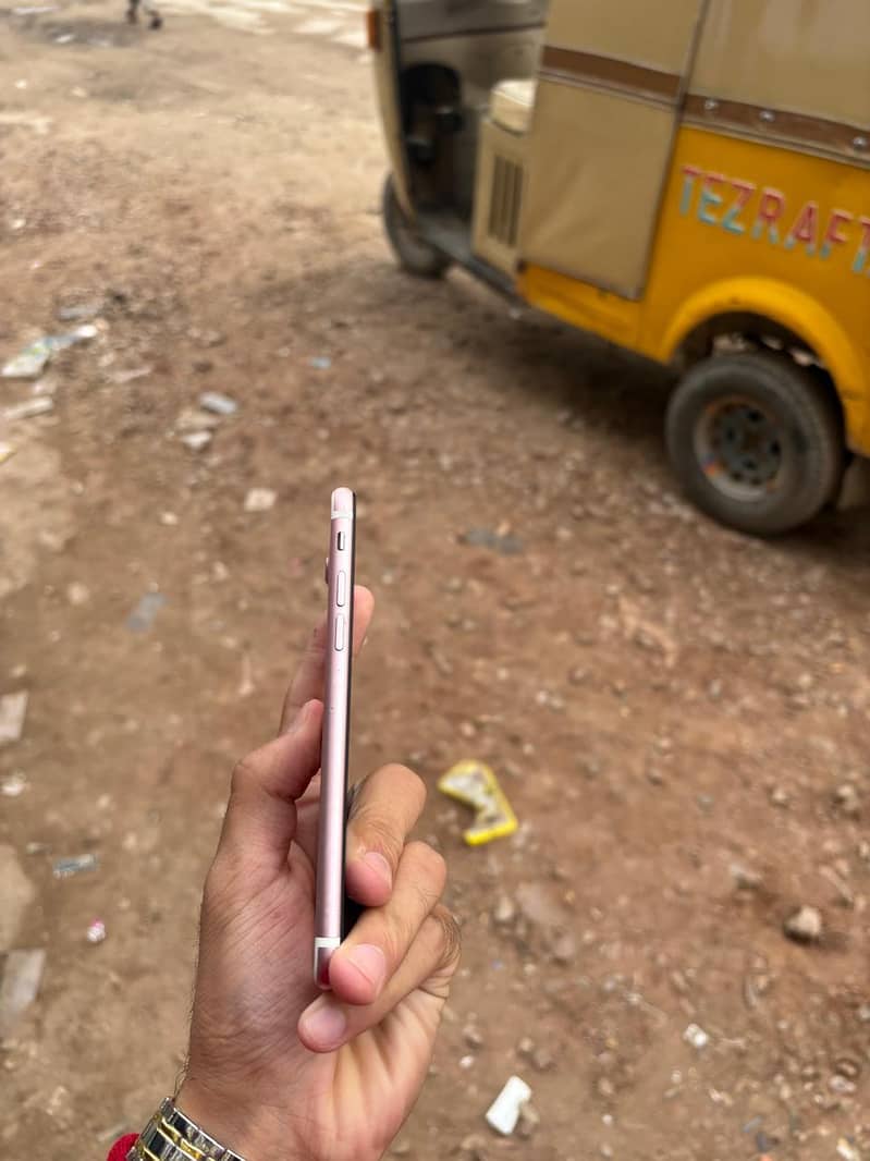 Apple iPhone 7 5