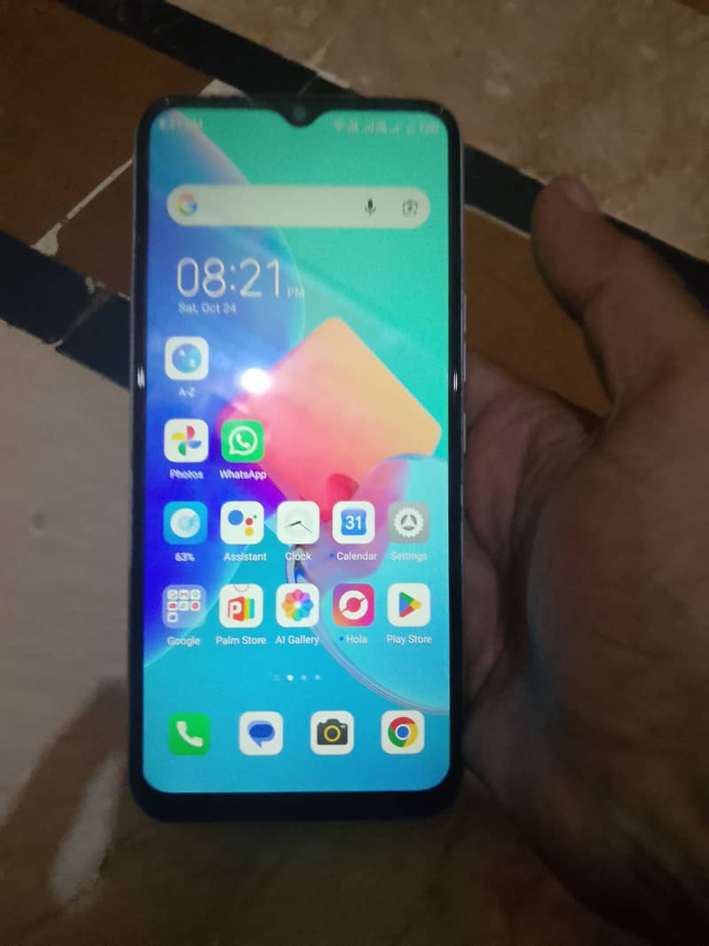 Tecno Spark 8C 1