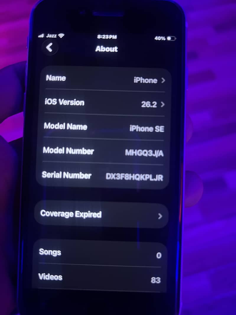Apple iPhone SE 10